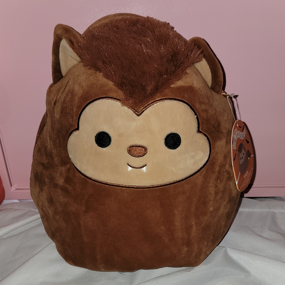 Halloween Squishmellow Wade Werewolf Fluffy Candy Basket New
